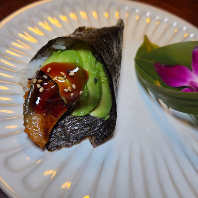 Eel & Avocado Handroll.